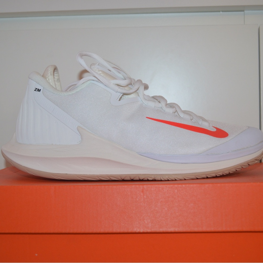 NikeCourt Air Zoom Zero HC white tennis shoes. Never worn with box.